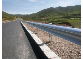 黔东南苗族侗族自治州公路波形护栏工程
